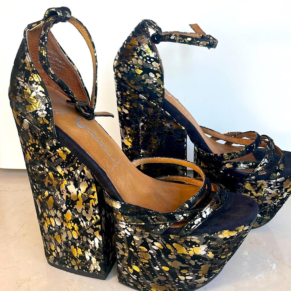 Jeffrey Campbell Havana Last black and gold Platforms